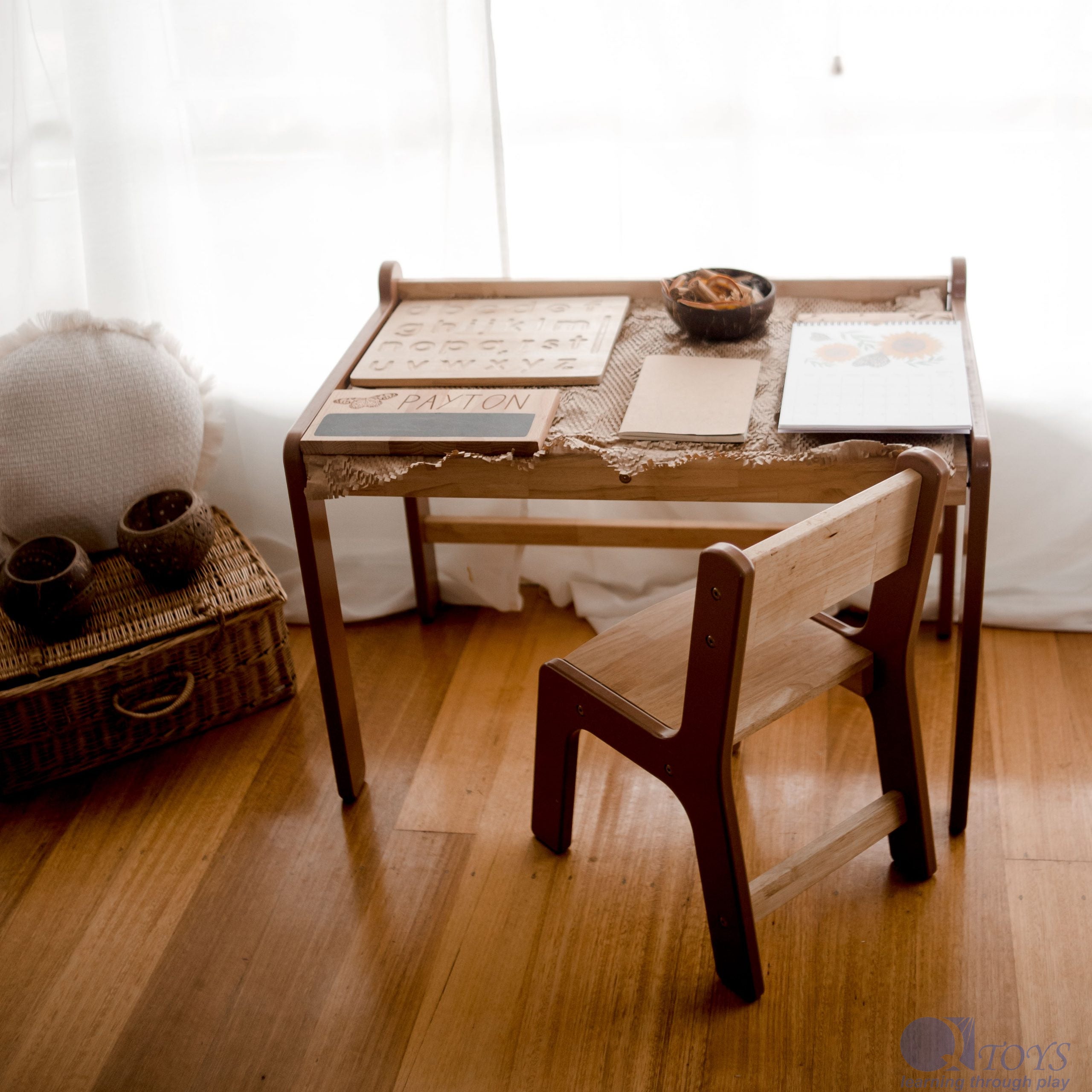 Child Study Desk Set